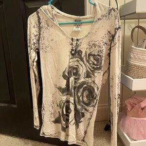 Coral M top with rhinestone detail